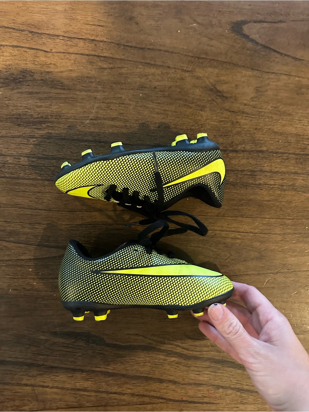 Nike Kids Soccer Cleats Size 10C Volt Black Yellow Molded Youth Football